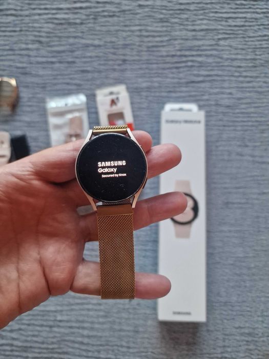 часовник samsung watch 4