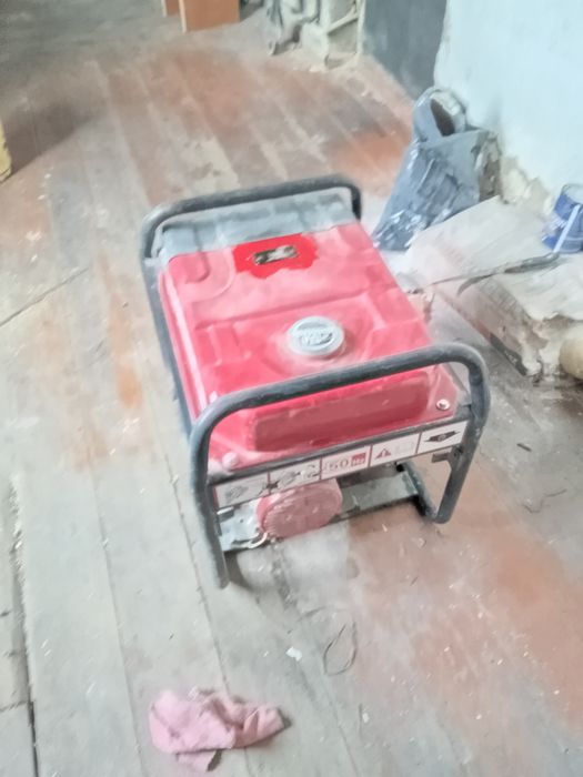 Генератор бензиновый