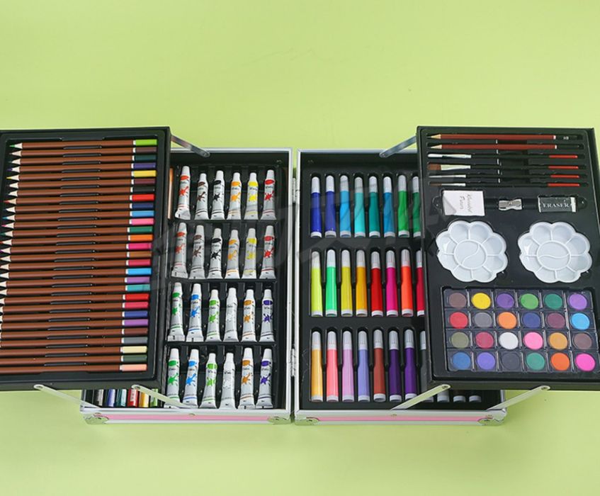 Комплект за рисуване 145 части