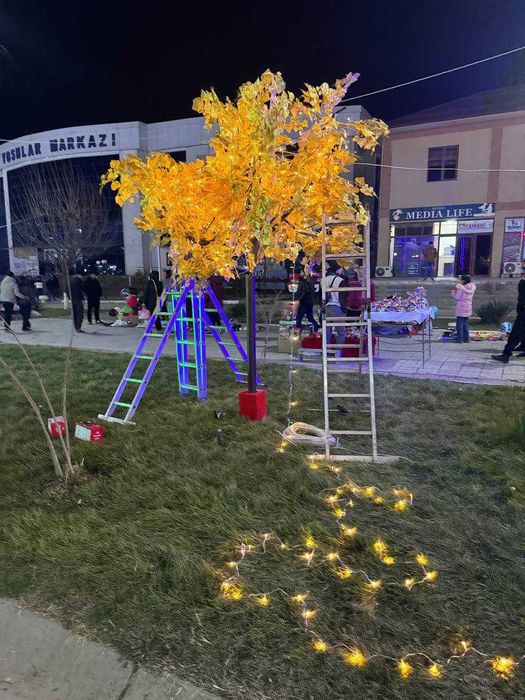 Установка новогодних ёлок || Yangi yil archasini o'rnatish