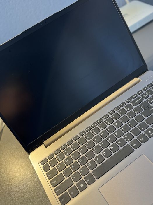 Laptop Lenovo putin utilizat