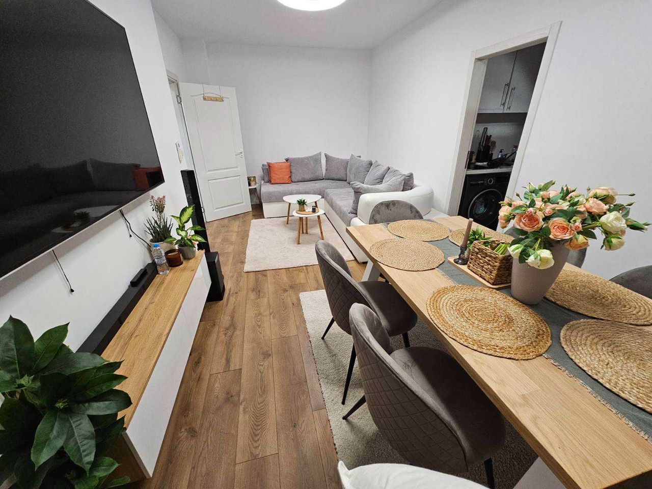 Дава се под наем Двустаен апартамент в Несебър - 65 кв.м за 408 € - Снимка #2