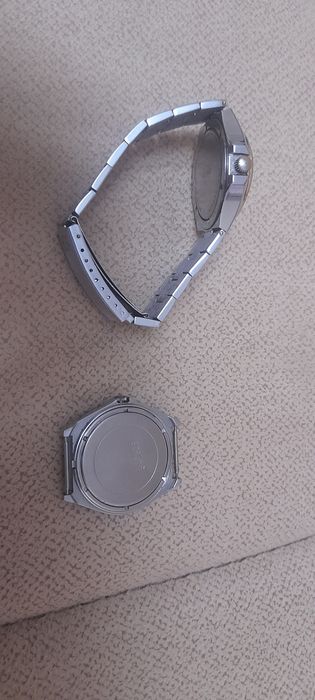 Наручные часы слава и луч.