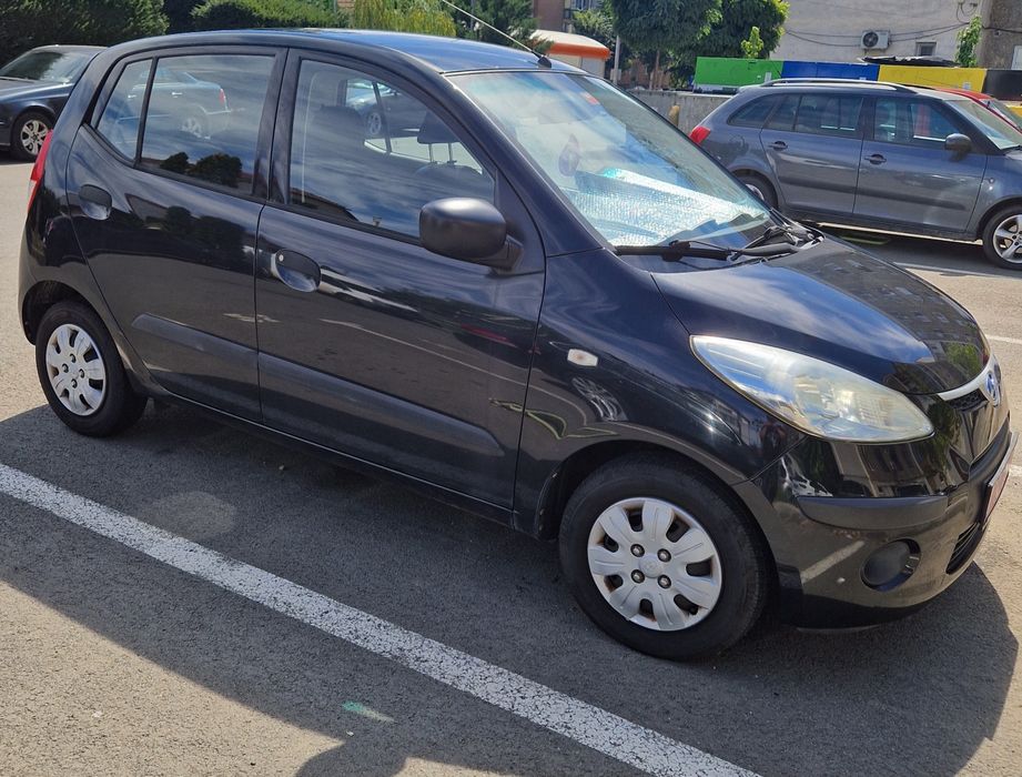 Hyundai i10, 2008, motor 1,1 benzină,  rulaj 97.000 km. Impecabilă.