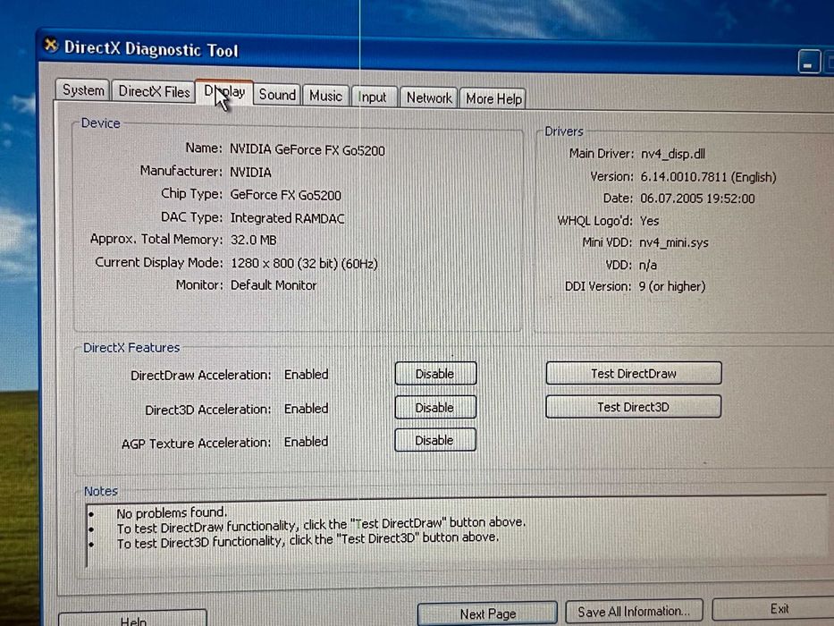 Laptop Dell Latitude D800 încărcător, Windows XP, mic defect ecran
