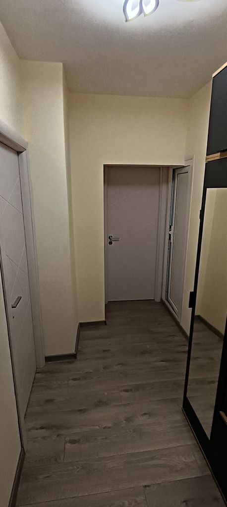Дава се под наем Тристаен апартамент в Варна, Младост 2 - 55 кв.м за 459 € - Снимка #13