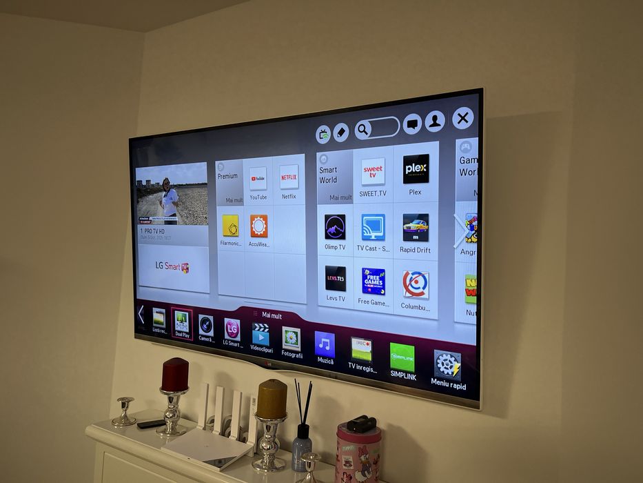 Smart tv 3d  Lg. 55 inchi alb