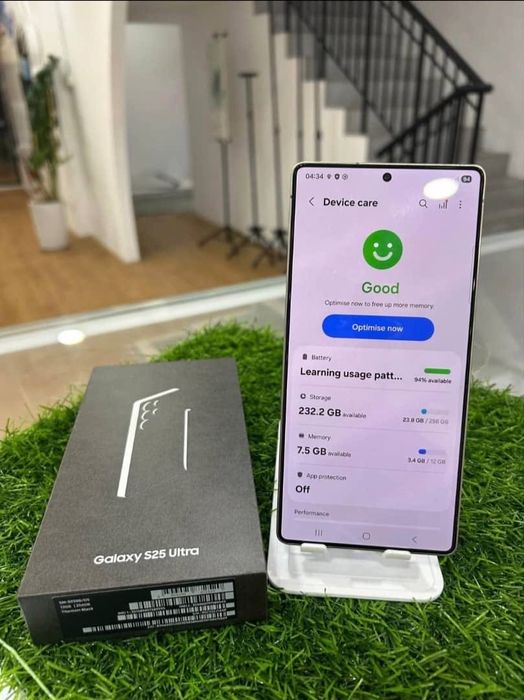 Samsung s25 ultra 256GB чисто нов смартфон