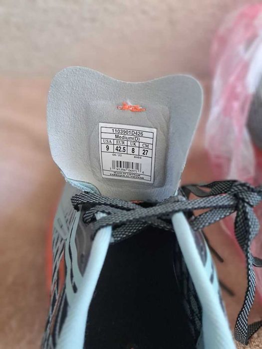 Adidasi brooks hiperion max 42,5