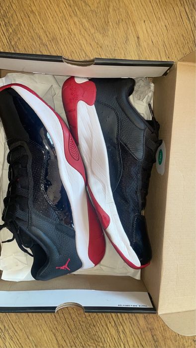 Jordan 11 low Black&Red