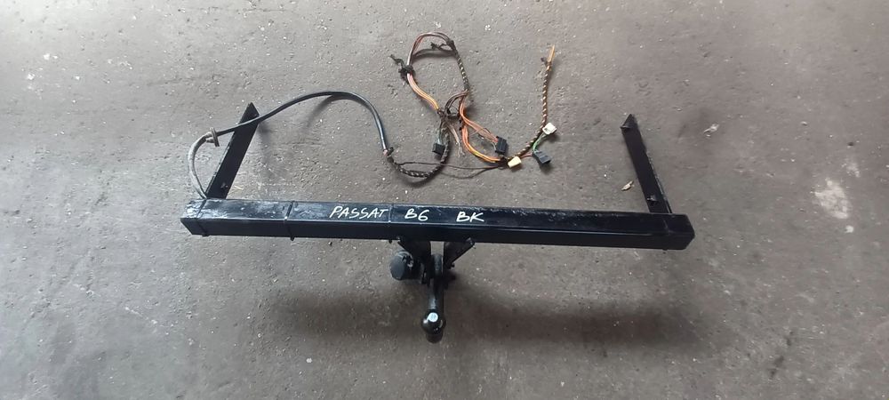 Carlig Remorcare cu instalatie VW Passat B6 Break