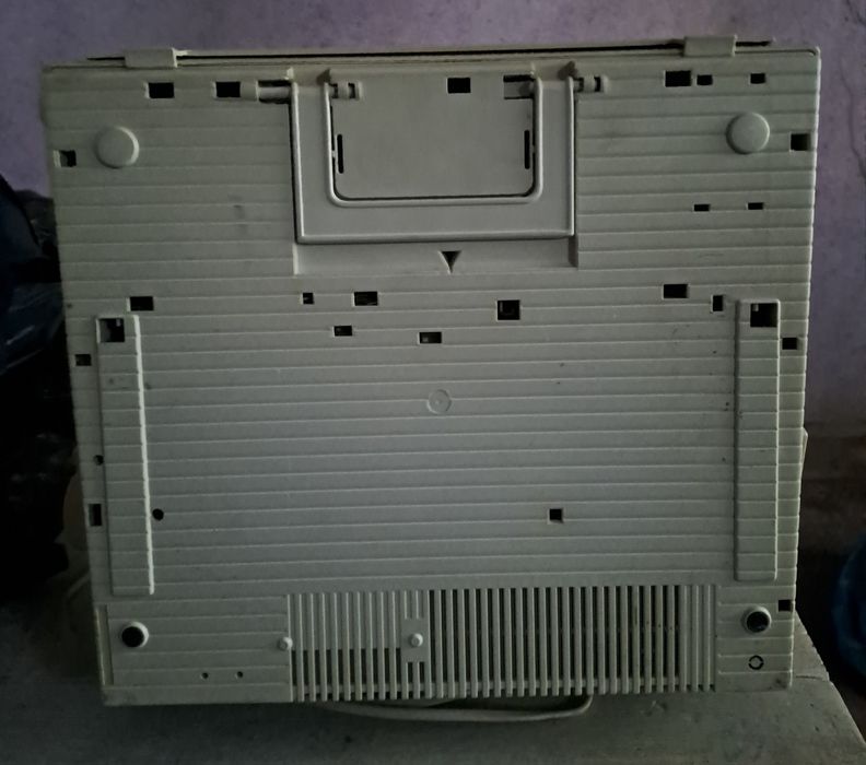 Masina de scris electrica Sharp PA-3000x defecta