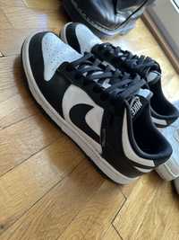 dr martens, nike air force 1, Nike Dunk Low