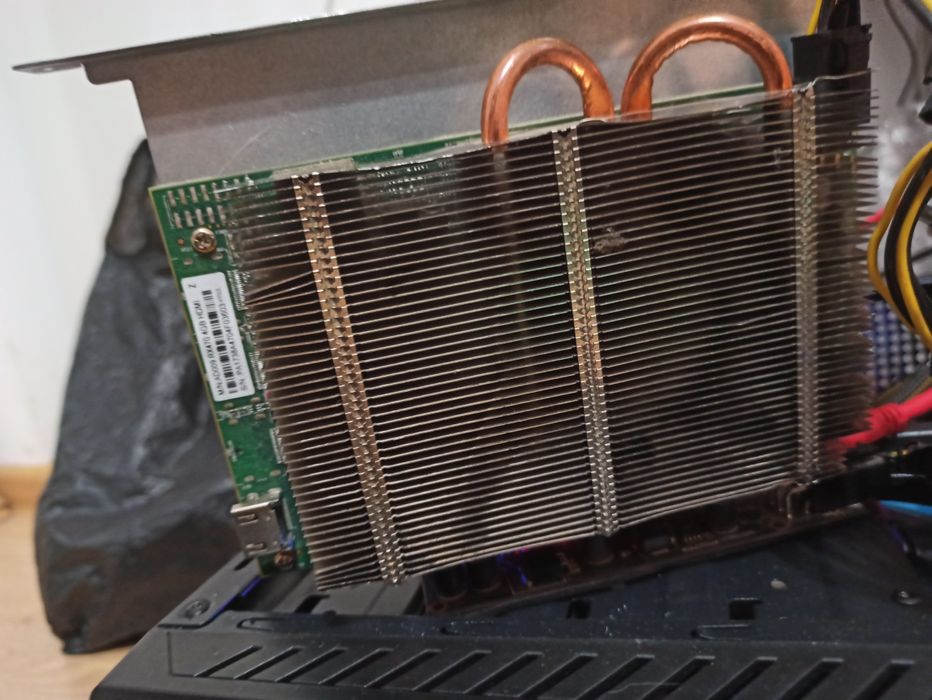 Видеокарти 4 GB в отлично състояние!