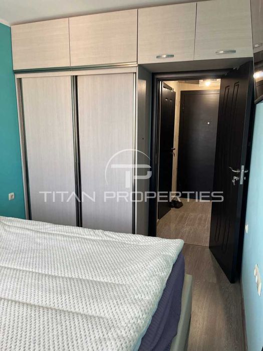 Продава се Тристаен апартамент в Пловдив, Кючук Париж - 103000 кв.м за 1 €/кв.м - Снимка #4