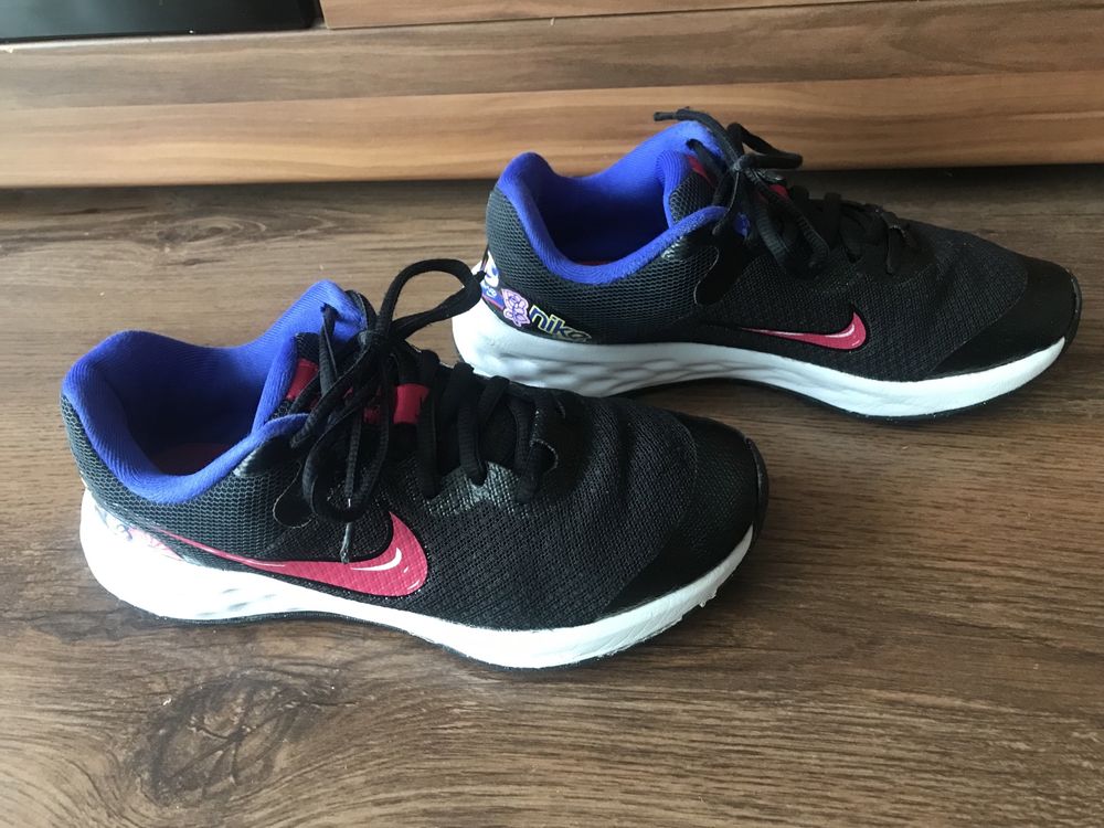 Маратонки Nike 35.5