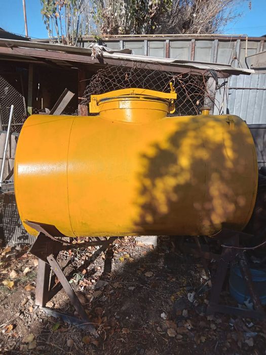 Продам бочку бу в хорошем состоянии