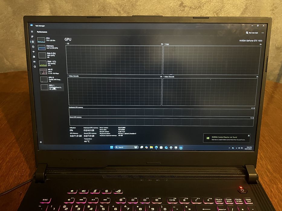 Laptop gaming RogStrix i7