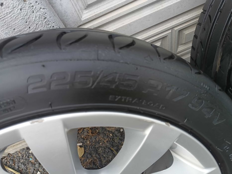 Vând un set de jante BMW R17 5*120
8J et34