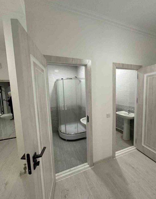 Yashnabod olmos maxallada sotiladigon kvartira bor