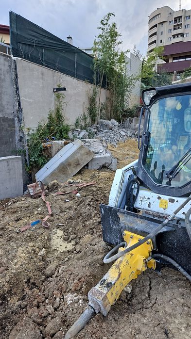 inchiriere miniexcavator excavator bobcat cilindru compactor