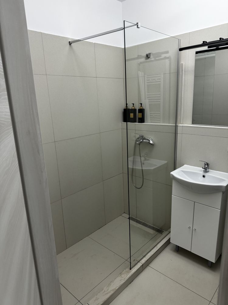 Inchiriez Apartament Regim Hotelier La Doar 50 de Metri De Mare