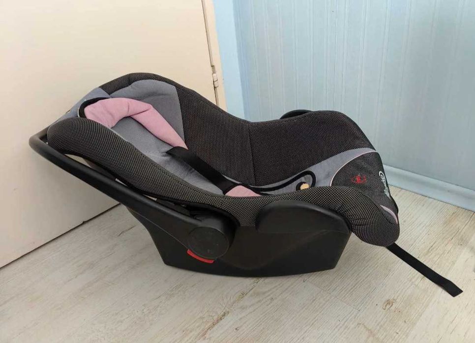 Бебешко столче за кола