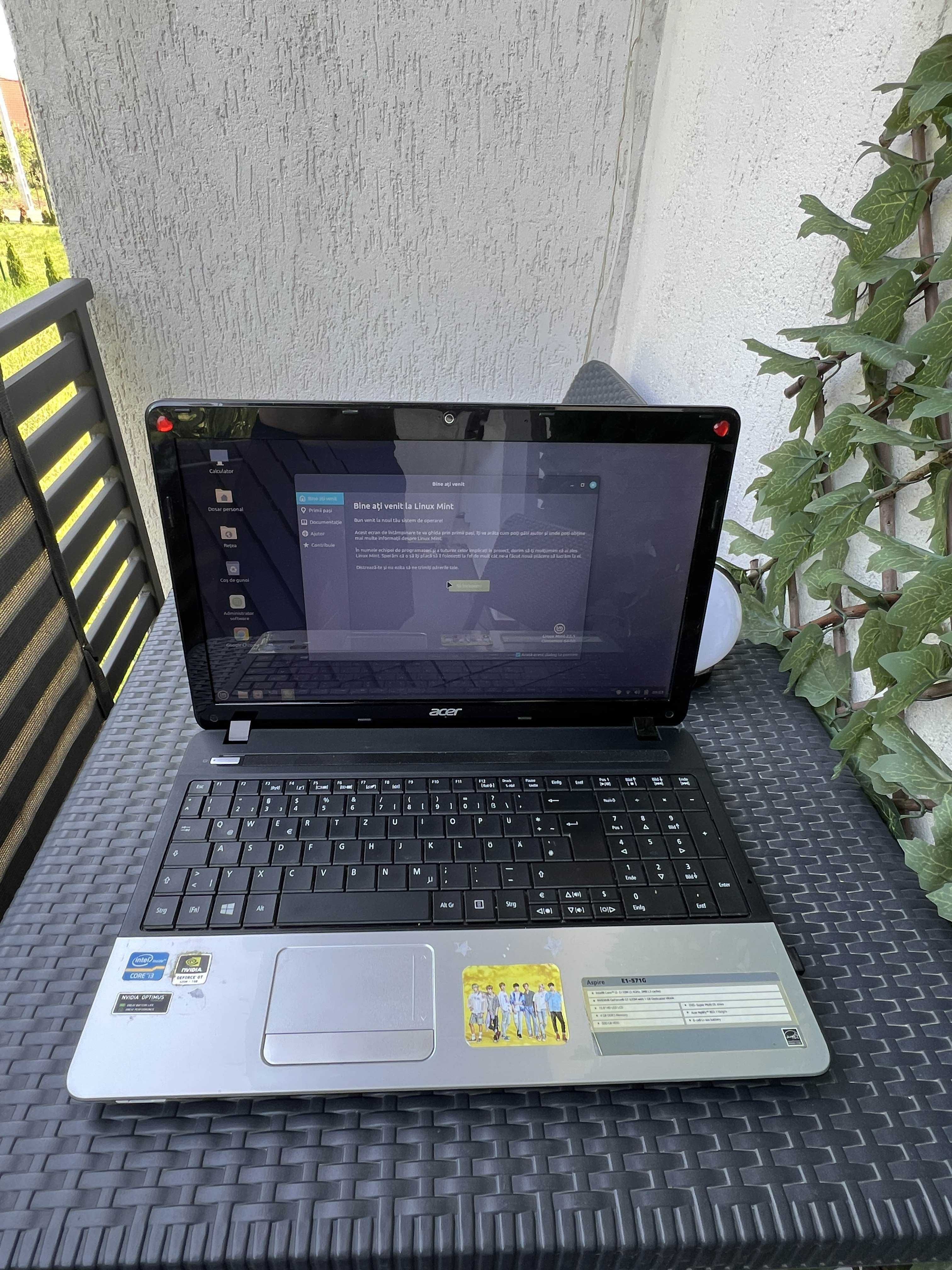 Laptop Acer Aspire E1-571G