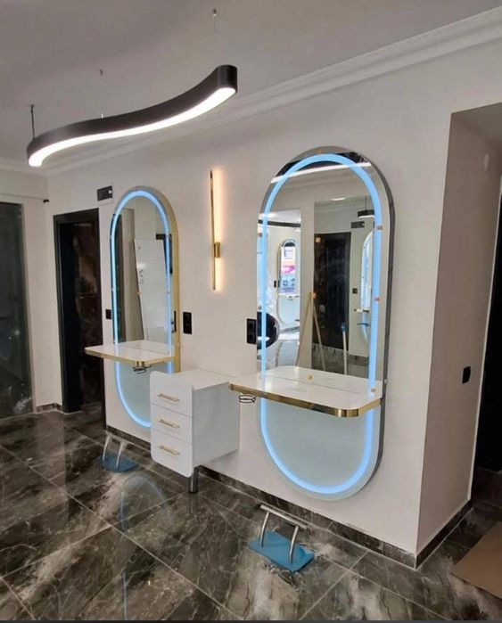 Лед огледала за бръснарници и фризьори