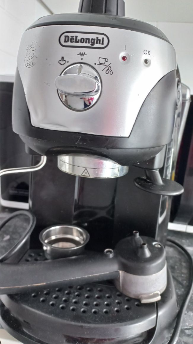 Vând aparat de cafea