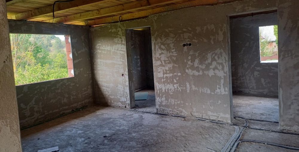 Casă vânzare tencuită