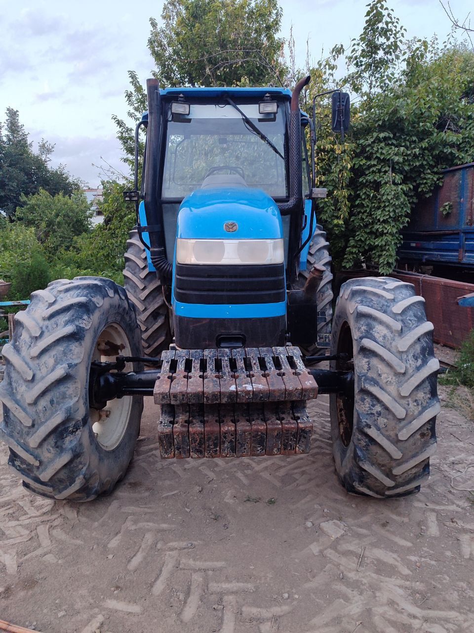 New holland 130 Traktor