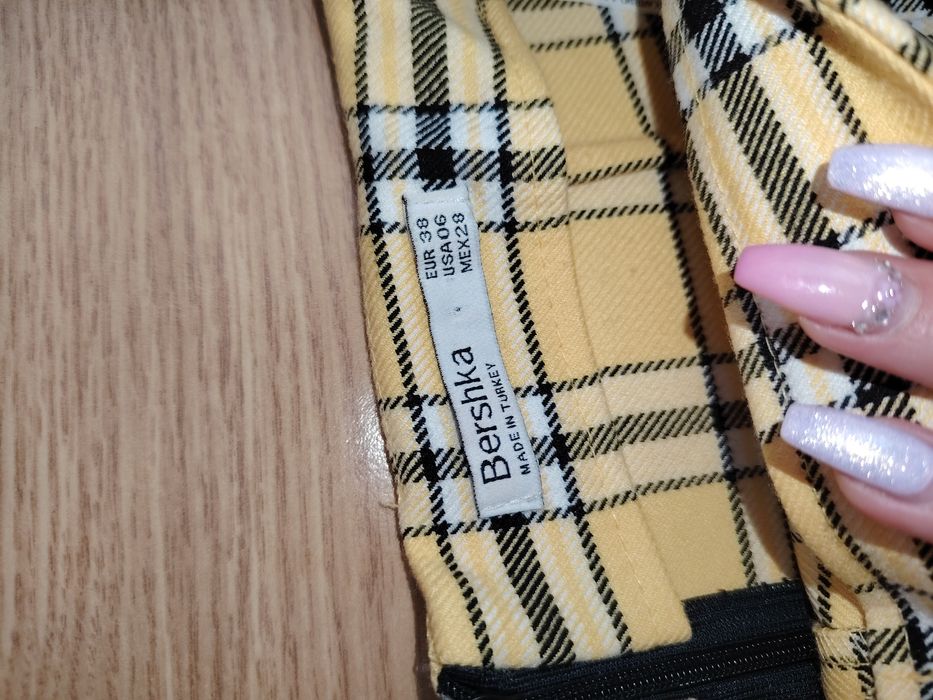 Пола - панталон и пола