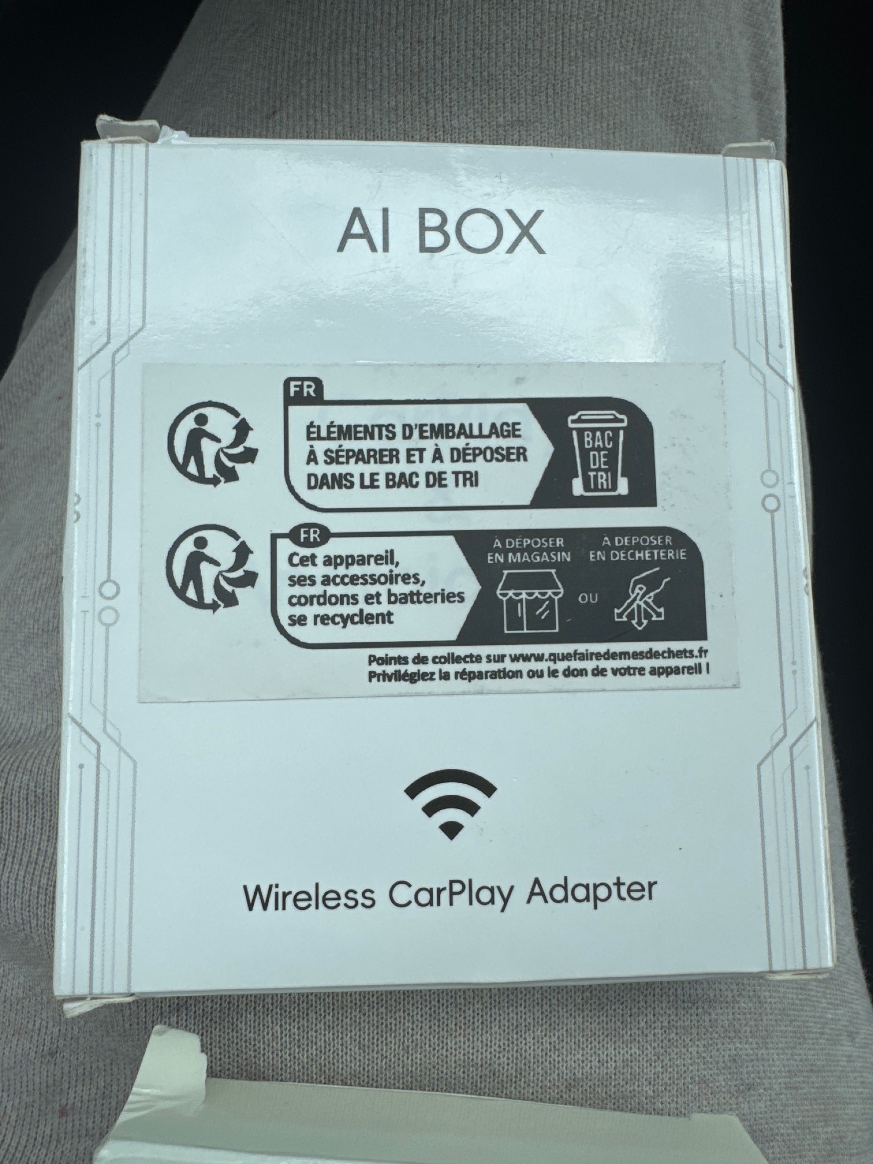 Carplay wireless adapter