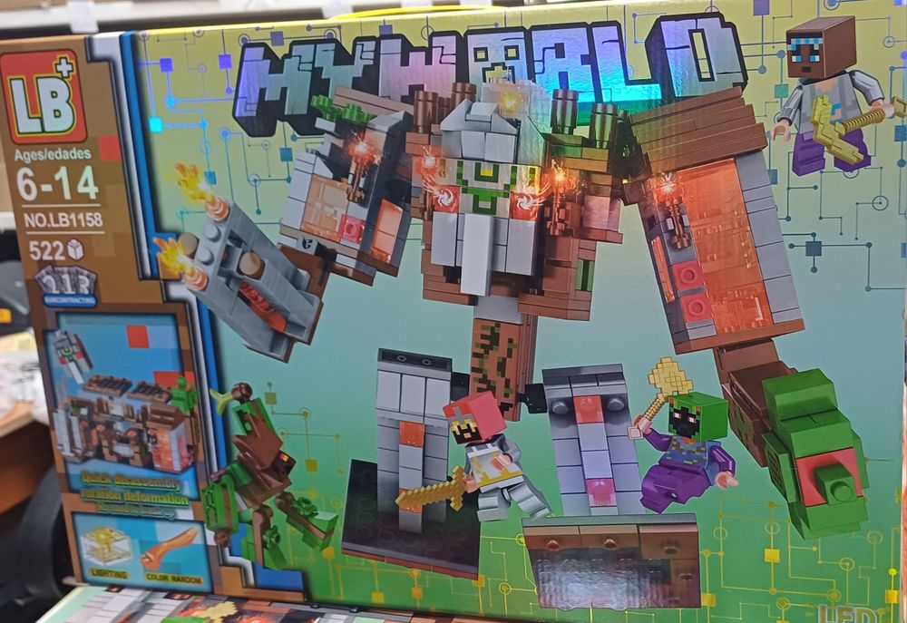 Майнкрафт конструктури различни видове