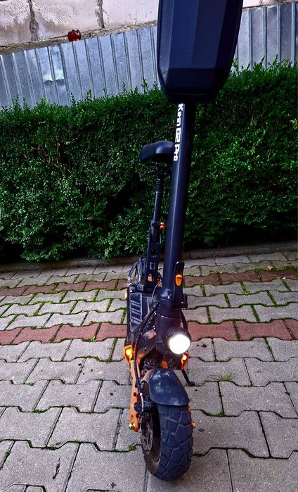 Vând trotineta electrica kukirin G2 Pro
