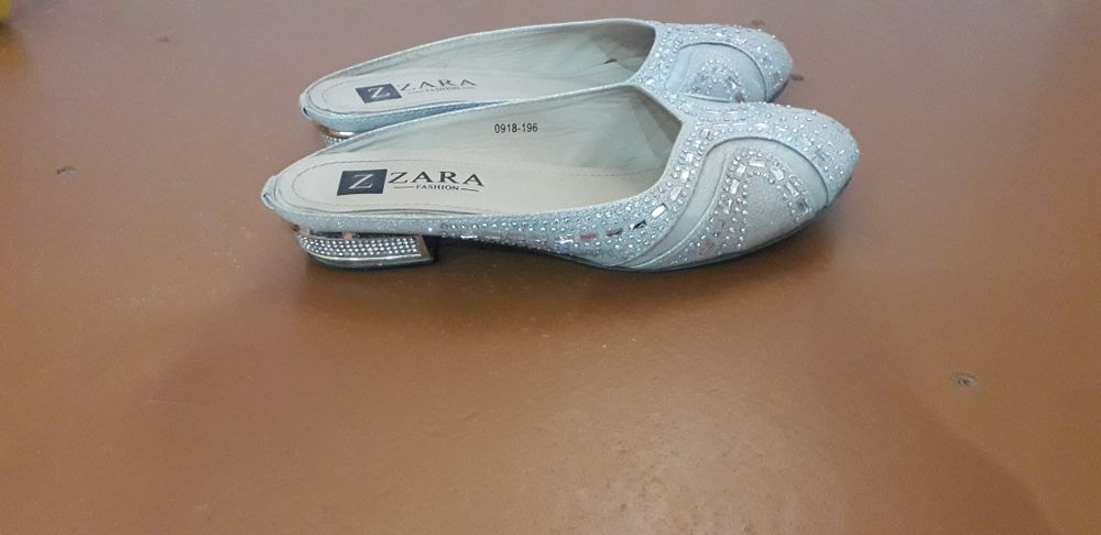 Женская обувь  в хорошем состоянии