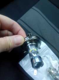 LED крушка за автомобил без вентилатор Н4