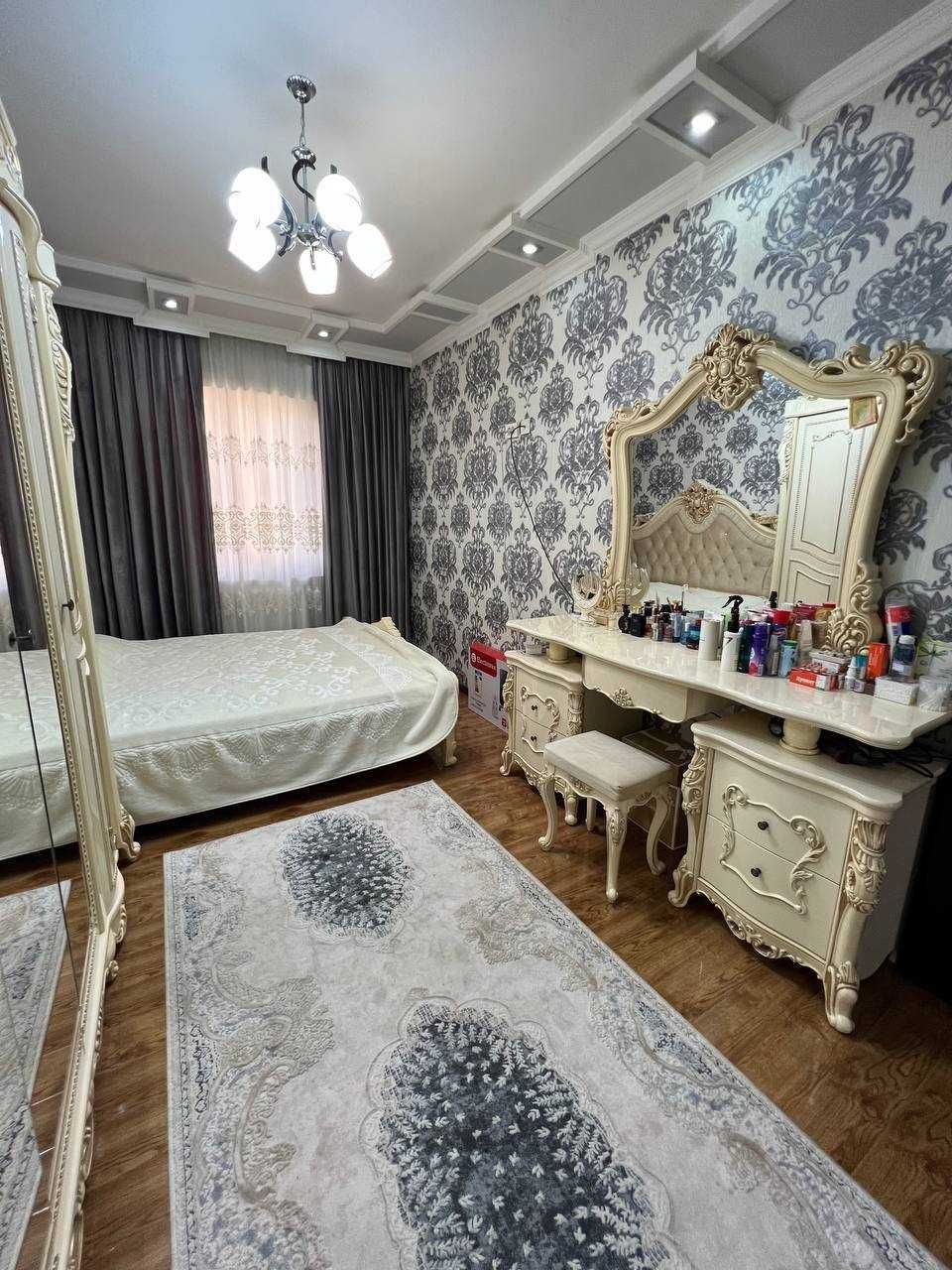 Продается 2х комн Квартира 64 м2 Юнусабад 14 Квартал Боходир (7144)