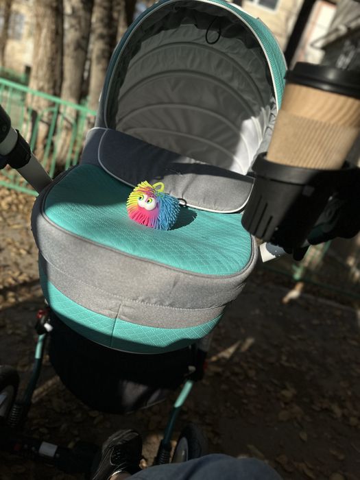 Продам коляску 2 в 1