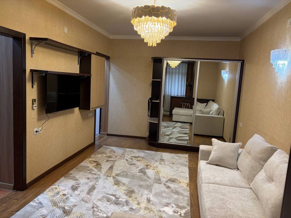 Продам чиланзар ц кв.  Одна комнатная. Балкон 1,5*3