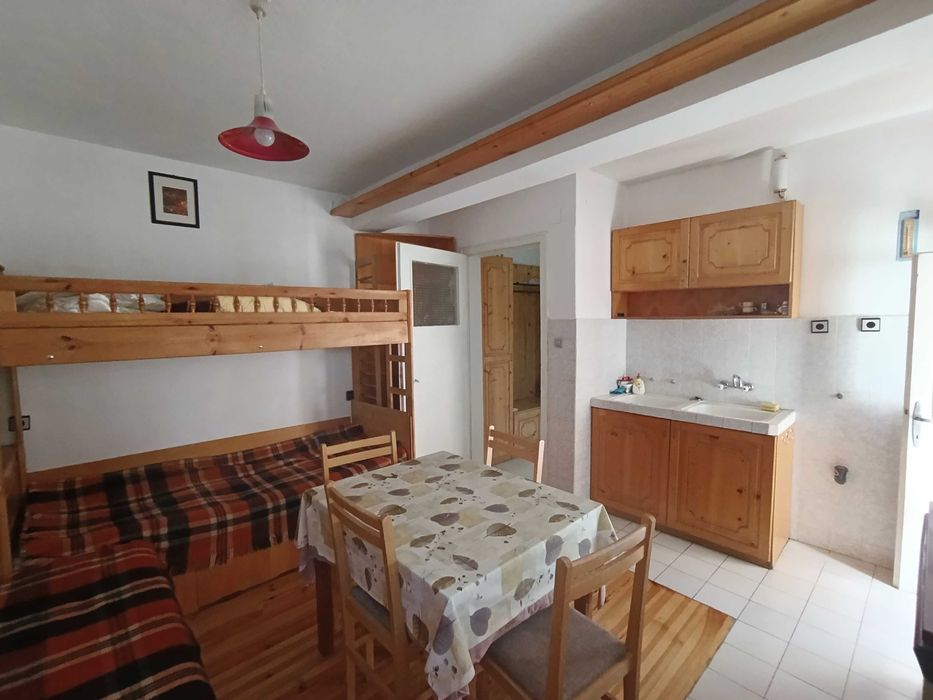 Под наем боксонира гр. Смолян за студенти