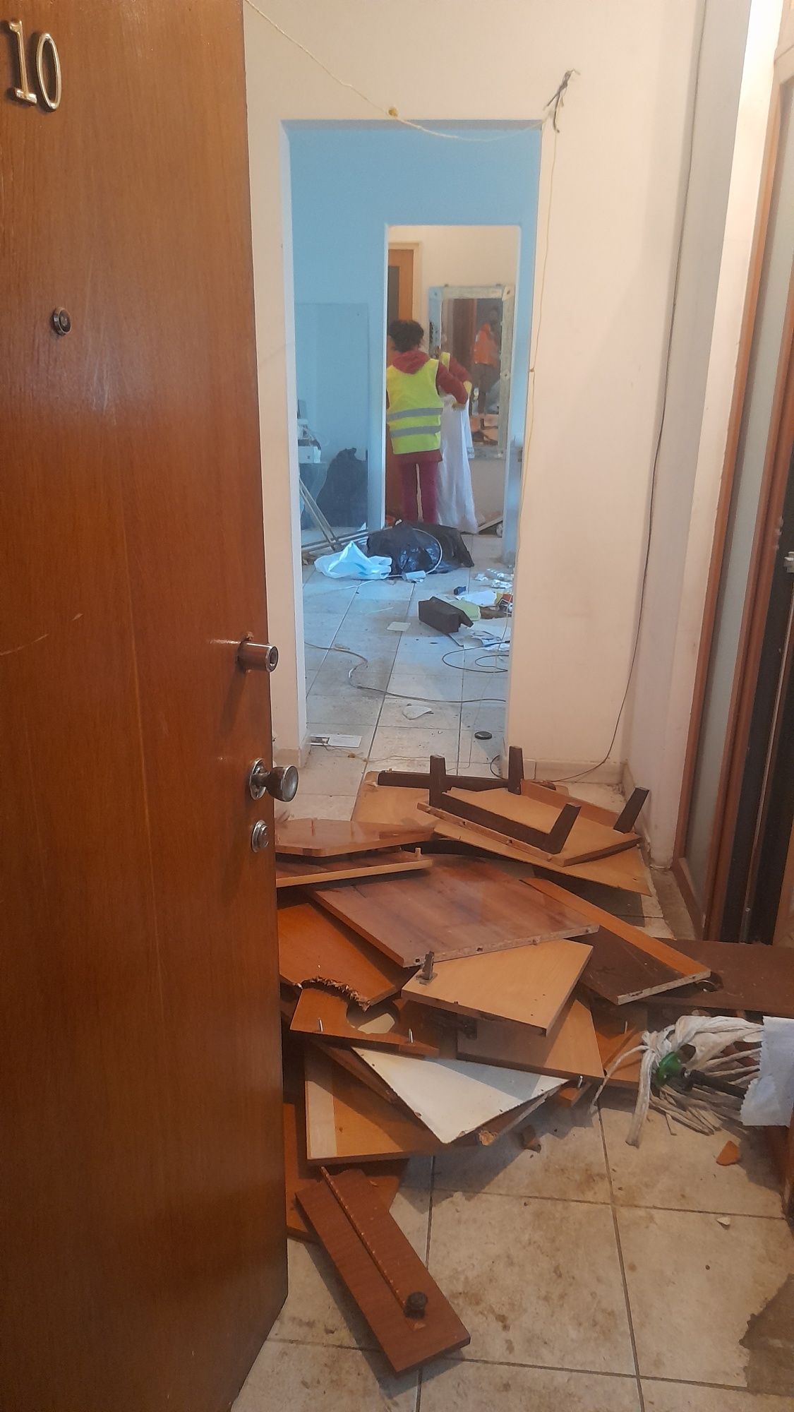 Debarasare în tot Bucureștiul în toate sectoarele sunați firma autoriz