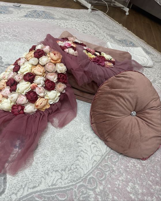 Покрывало с декоративной подушкой