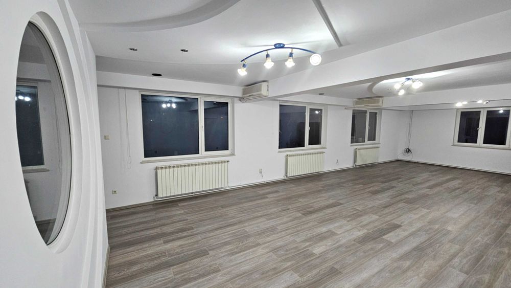 Inchiriez Spatiu zona linistita.