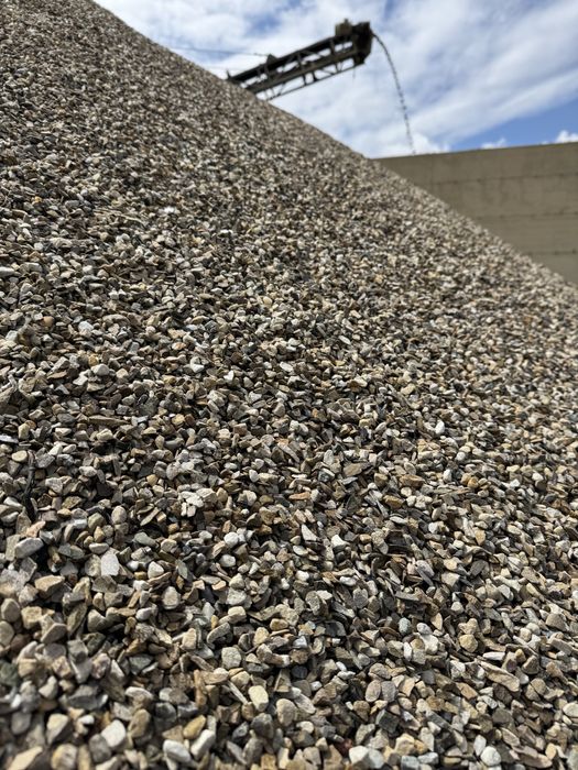 Vând pietris, nisip, sort, pământ