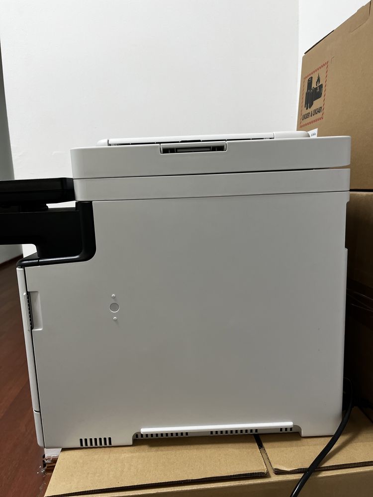 Продам принтер цветной Canon i-SENSYS MF754Cdw