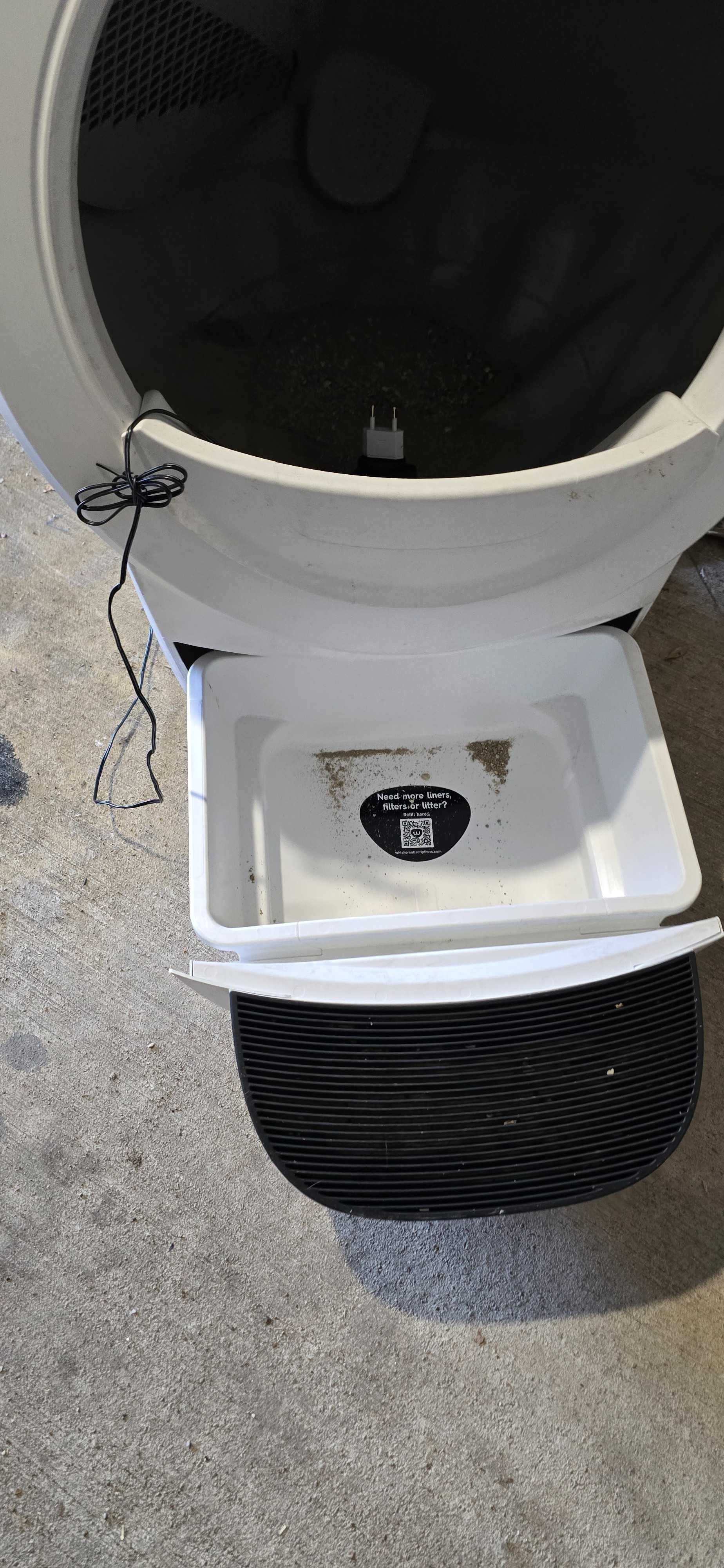 Litter Robot 4 - модерна автоматична котешка тоалетна, бяла за 2 котки