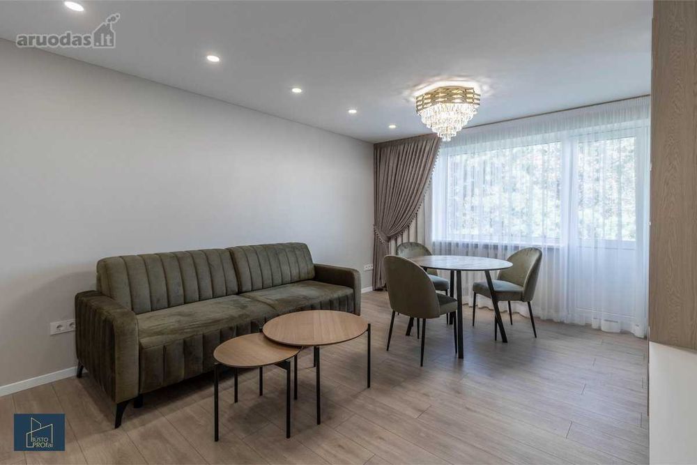 Дава се под наем Двустаен апартамент в Бургас, Славейков - 62 кв.м за 382.5 € - Снимка #3