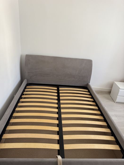 Pat +somniera+saltea in conditii bune